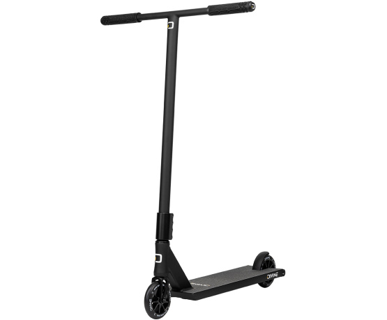 Nyx L černá freestyle koloběžka