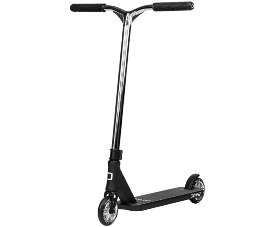 Loki stříbrná freestyle koloběžka