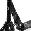 Micro Suspension Black celoodpružená skládací koloběžka v černé barvě