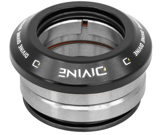 Hlavové složení černé