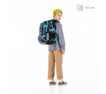 Školní batoh s krychličkami Topgal NIKI 22022 -