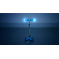 Tříkolečková svítící koloběžka pro děti Mini DeLuxe Magic LED Aqua