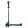 Šedivá koloběžka se širšími řídítky Micro Maxi DeLuxe Pro Grey-Aqua
