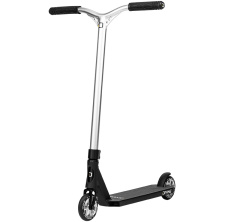 Divine Apollon stříbrná freestyle koloběžka