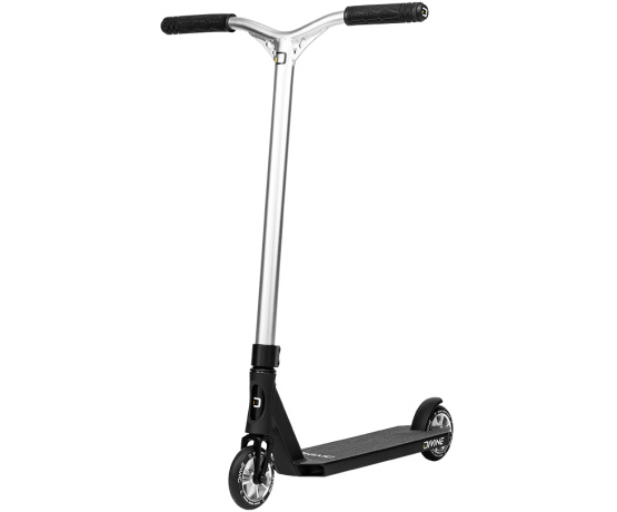 Apollon stříbrná freestyle koloběžka